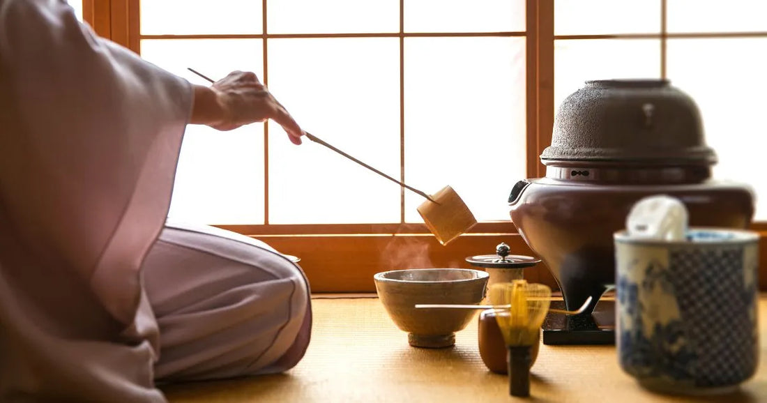 The Unique Characteristics of Japanese Tableware and Its Role in Western Cuisine