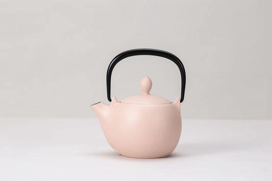 Japanese Cast Iron Teapot - Kyusu Maron (Chestnut) in Sakura Pink