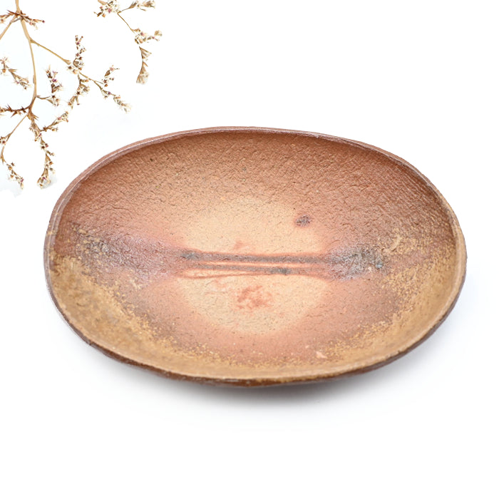 Artisan Oval Ceramic Plate from Rustic Earth Collection, showcasing traditional Bizen pottery techniques and natural earth tones