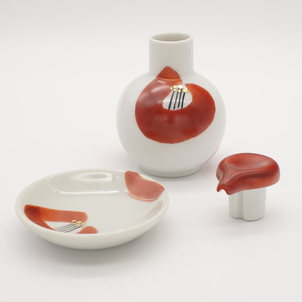 Red Camellia Soy Sauce Dispenser Set