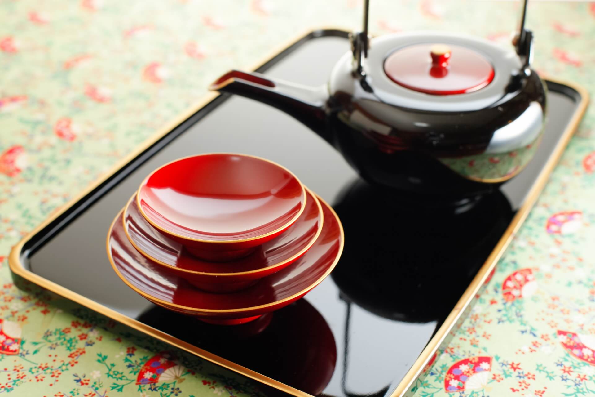 Lacquerware